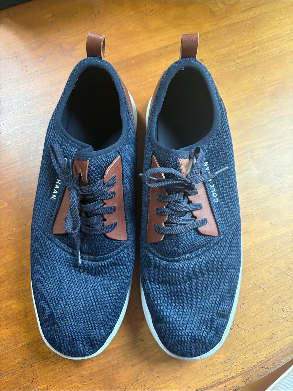 Cole Haan Navy Knit Sneakers with Brown Accents Men’s Size 13
